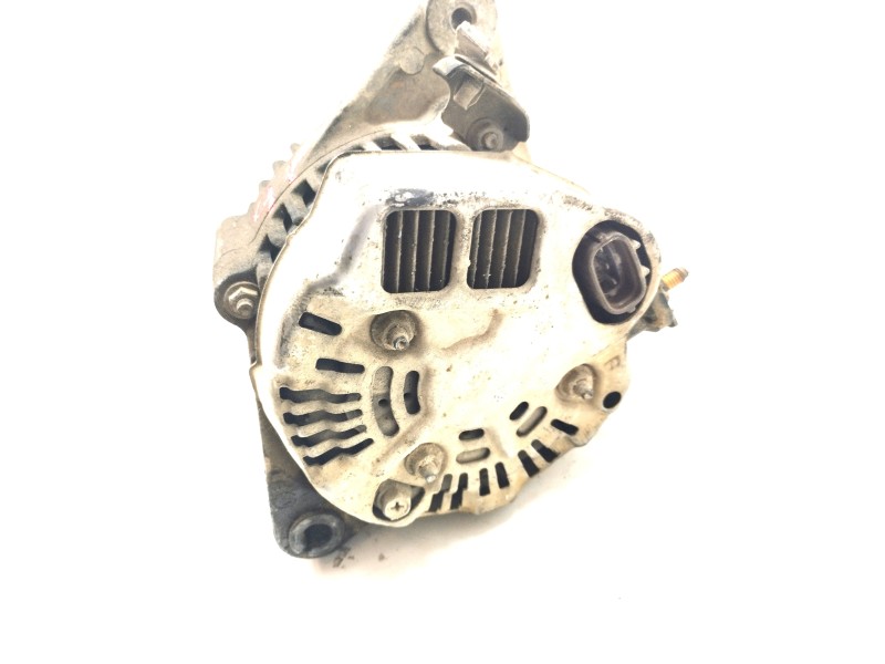 Recambio de alternador para toyota yaris (ncp1/nlp1/scp1) 1.0 cat referencia OEM IAM 1022115250  