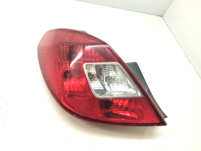 Recambio de piloto trasero izquierdo para opel corsa d 1.3 16v cdti cat (z 13 dth / l4i) referencia OEM IAM 13188047  