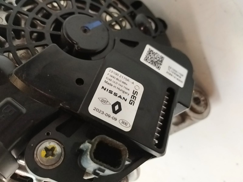 Recambio de alternador para renault clio v referencia OEM IAM 231002175R  