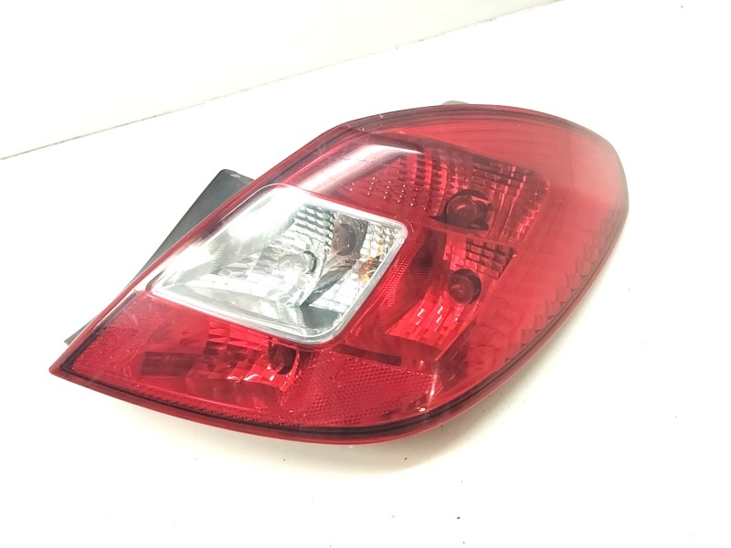 Recambio de piloto trasero derecho para opel corsa d 1.3 16v cdti cat (z 13 dth / l4i) referencia OEM IAM 89037887  