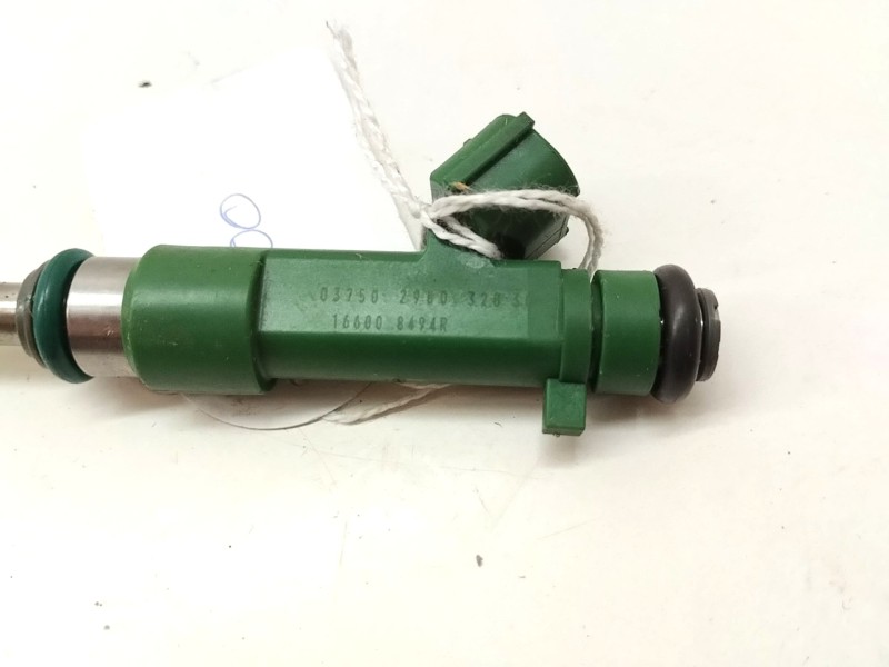 Recambio de inyector para renault clio v referencia OEM IAM 166008494R  