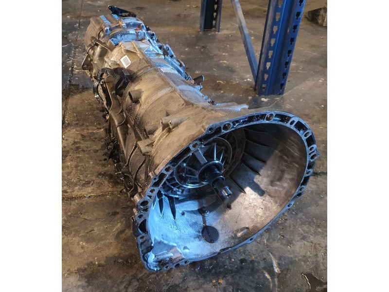 Recambio de caja cambios para land rover discovery 4 tdv6 hse referencia OEM IAM AH427000CE  