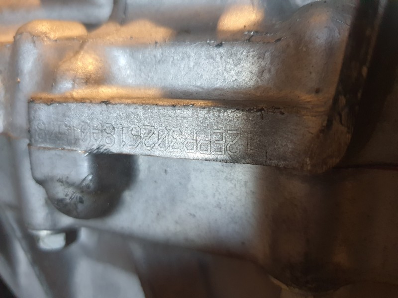 Recambio de caja cambios para toyota yaris active referencia OEM IAM 12EPP30618A01578  