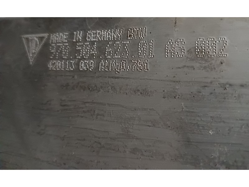 Recambio de soporte cambio para porsche panamera 4.8 v8 turbo cat referencia OEM IAM 97050462301  