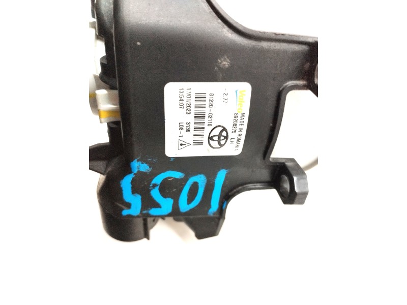 Recambio de faro antiniebla izquierdo para toyota auris touring sports (e18) hybrid active referencia OEM IAM 8122002110  