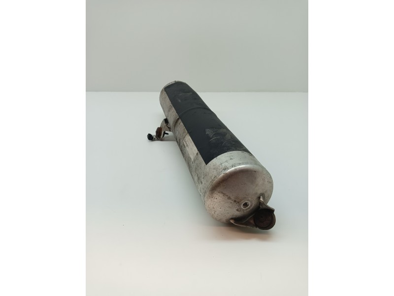 Recambio de acumulador central amortiguacion para porsche panamera 4.8 v8 turbo cat referencia OEM IAM 15158000272  