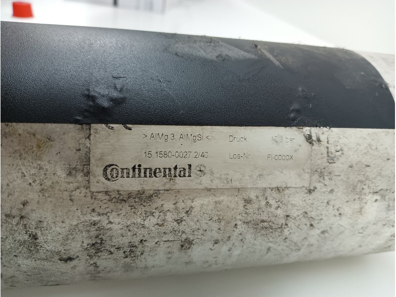 Recambio de acumulador central amortiguacion para porsche panamera 4.8 v8 turbo cat referencia OEM IAM 15158000272  