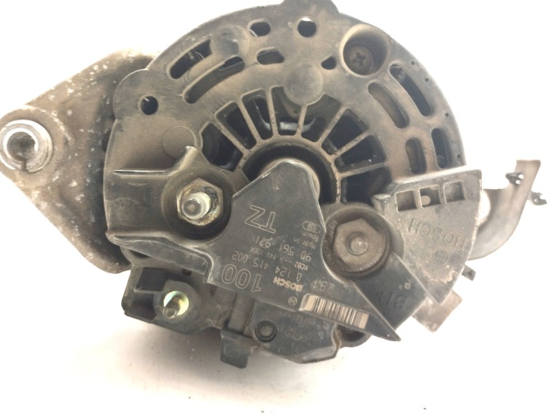 Recambio de alternador para opel zafira a 1.6 16v referencia OEM IAM 90561971  