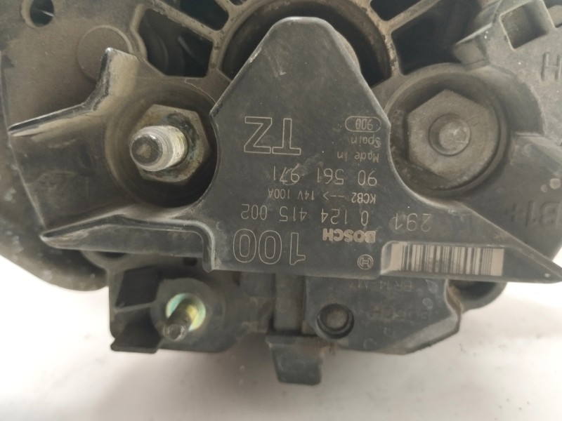 Recambio de alternador para opel zafira a 1.6 16v referencia OEM IAM 90561971  
