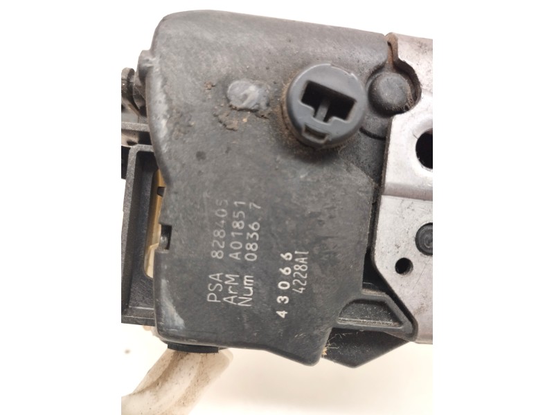 Recambio de cerradura puerta delantera izquierda para citroën berlingo cuadro 1.6 16v hdi referencia OEM IAM PSA828405  
							