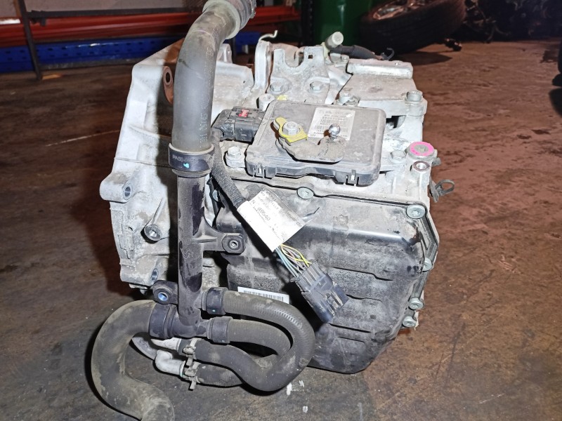 Recambio de caja cambios para peugeot 208 allure referencia OEM IAM 20GE13  