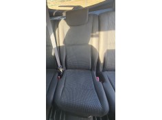 Recambio de asiento trasero medio para toyota corolla verso (r1) 2.2 d-cat referencia OEM IAM   