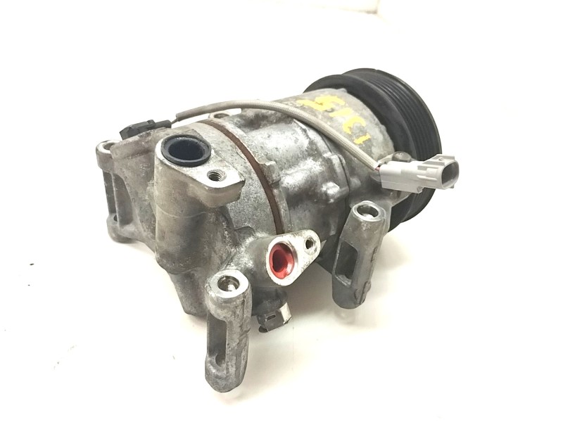 Recambio de compresor aire acondicionado para toyota auris 1.4 turbodiesel cat referencia OEM IAM 5TSE10C  