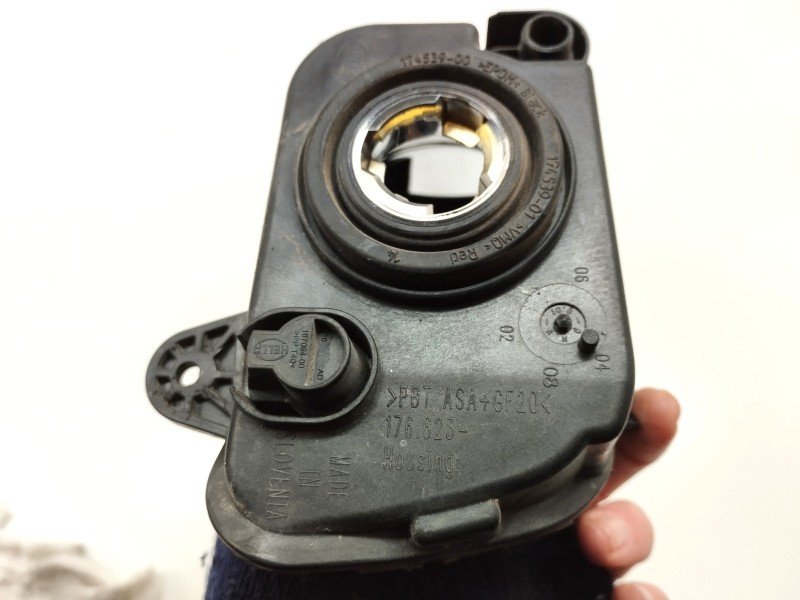 Recambio de faro antiniebla derecho para volkswagen passat variant (365) 2.0 tdi referencia OEM IAM 176623RH  