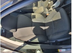 Recambio de asiento delantero derecho para toyota auris 2.0 d-4d cat referencia OEM IAM   