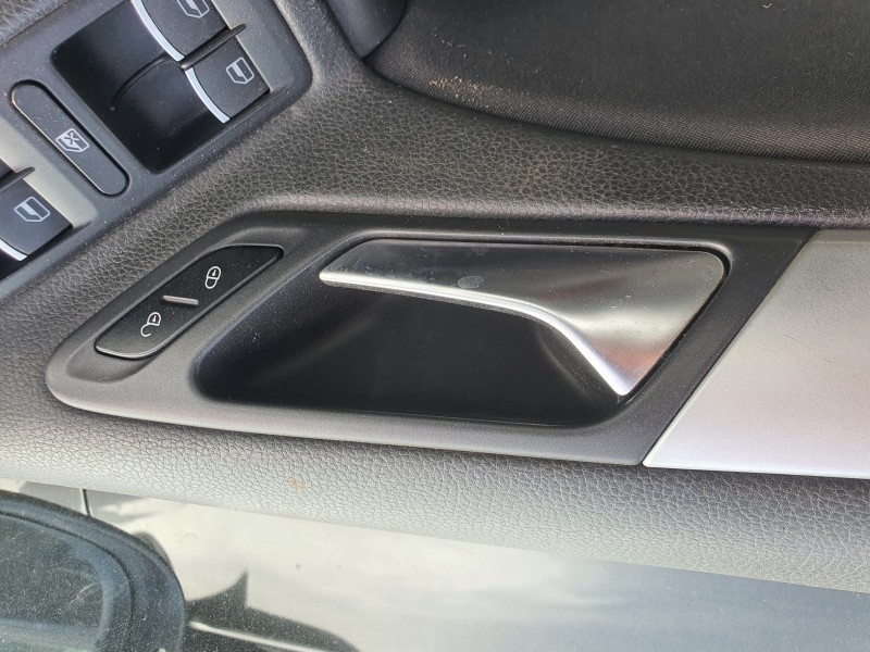 Recambio de maneta interior delantera izquierda para volkswagen golf vi (5k1) 1.6 tdi dpf referencia OEM IAM   
							