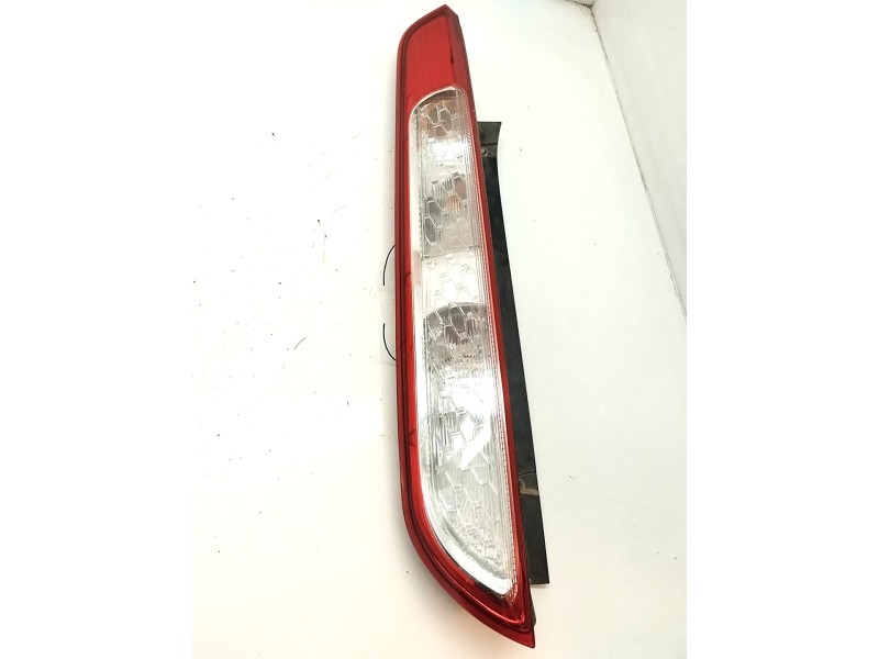 Recambio de piloto trasero izquierdo para ford focus berlina (cap) 1.6 tdci cat referencia OEM IAM 8M5113405AD  