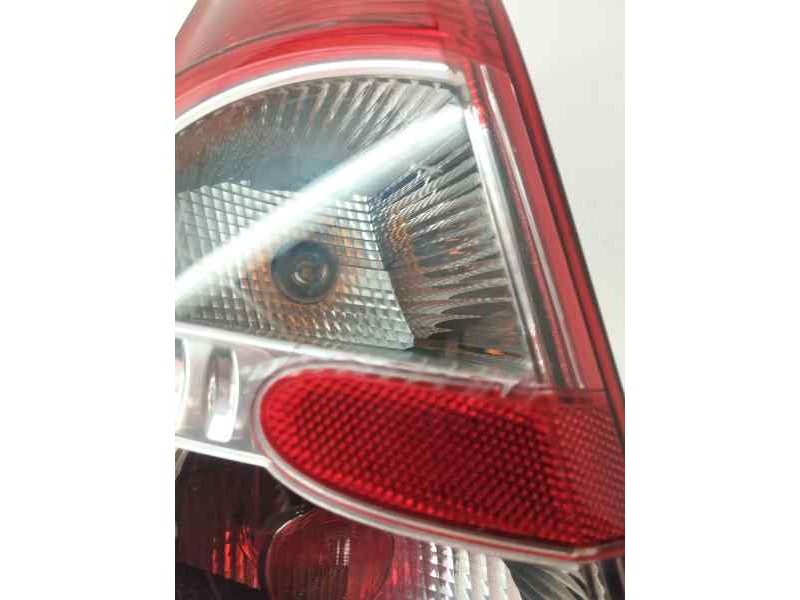 Recambio de piloto trasero izquierdo para dacia sandero ambiance referencia OEM IAM 8200734825  