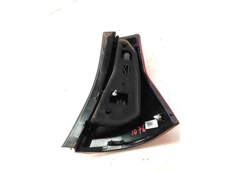 Recambio de piloto trasero izquierdo para dacia sandero ambiance referencia OEM IAM 8200734825  