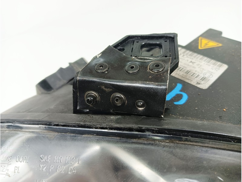 Recambio de faro izquierdo para audi a4 berlina (8e) 2.0 tdi referencia OEM IAM 8E0941003AM  