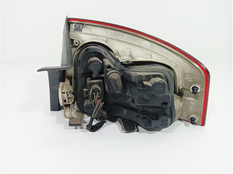 Recambio de piloto trasero izquierdo para audi a4 berlina (8e) 2.0 tdi referencia OEM IAM   