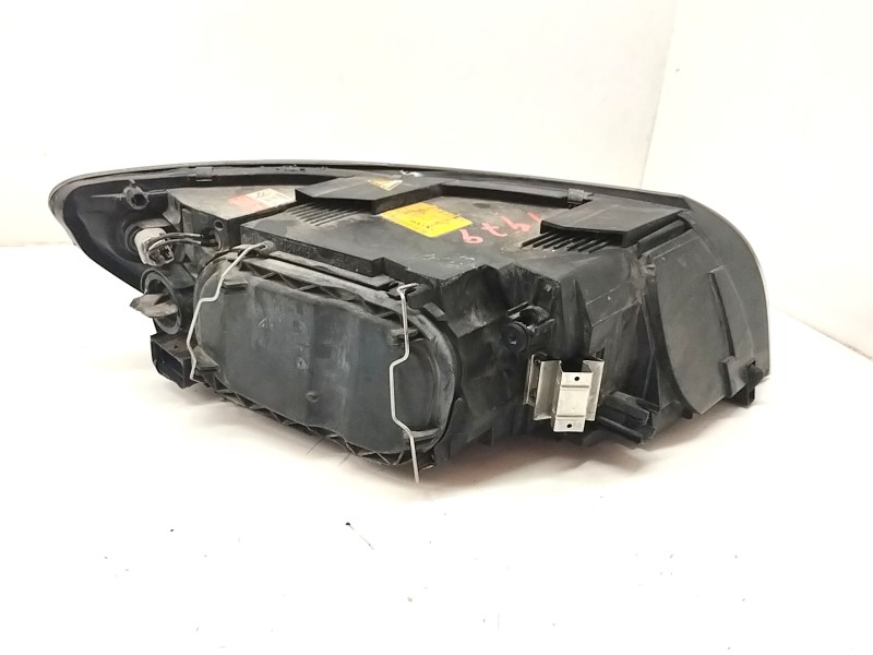 Recambio de faro izquierdo para volvo v50 familiar 2.4i kinetic referencia OEM IAM 30698889  
							