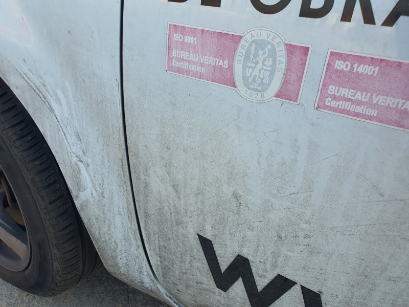 Recambio de puerta delantera izquierda para kia cee´d 1.6 crdi cat referencia OEM IAM   