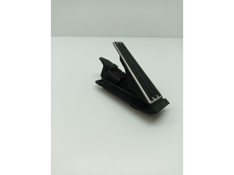 Recambio de pedal acelerador para porsche panamera 4.8 v8 turbo cat referencia OEM IAM 97042302100  