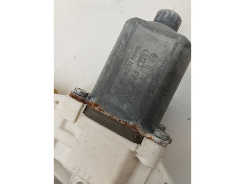 Recambio de elevalunas delantero derecho para bmw serie 2 coupe (f22) 2.0 turbodiesel referencia OEM IAM 0130822515  