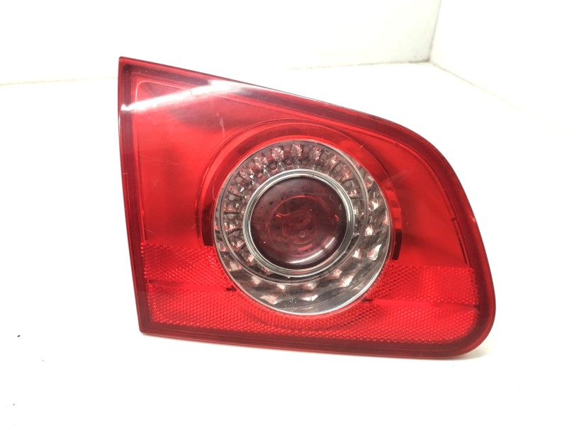 Recambio de piloto trasero izquierdo interior para volkswagen passat variant (3c5) 2.0 tdi referencia OEM IAM 3C9945093  
							