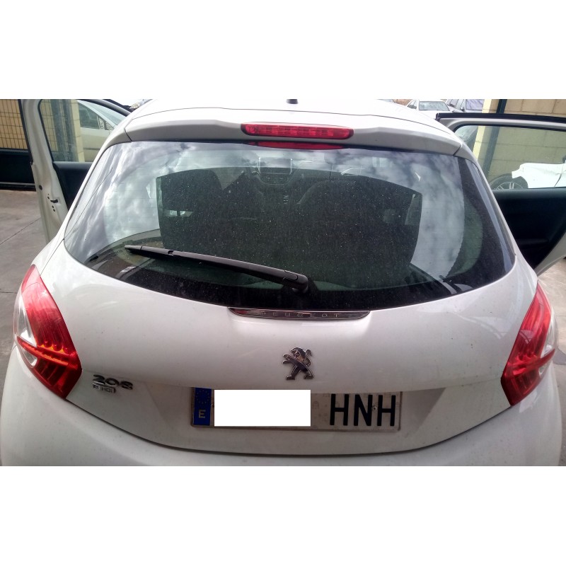 Recambio de porton trasero para peugeot 208 1.6 16v hdi fap referencia OEM IAM   