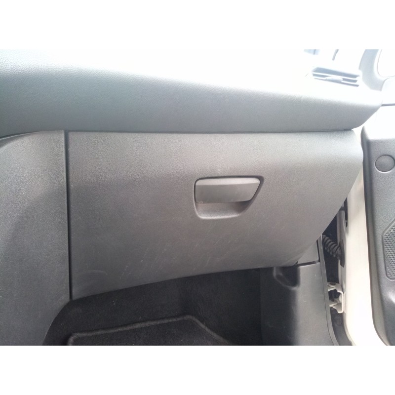 Recambio de guantera para peugeot 208 1.6 16v hdi fap referencia OEM IAM   