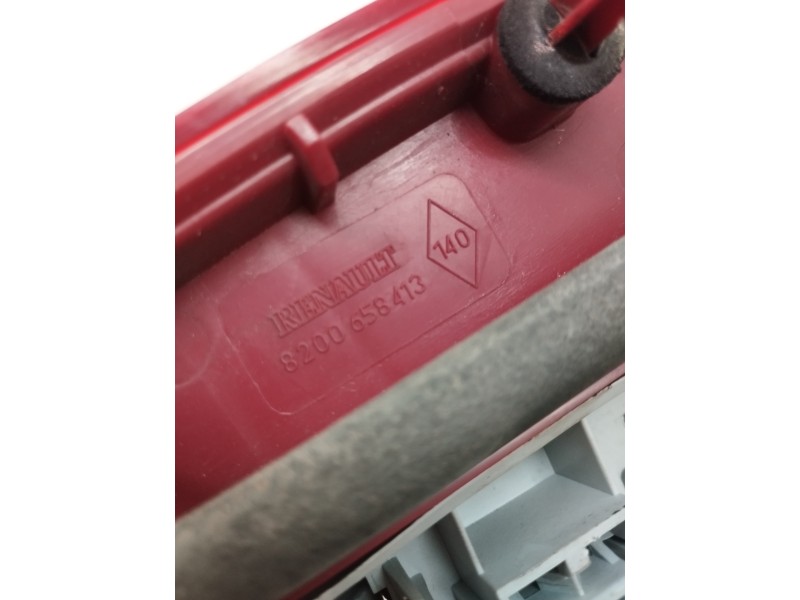 Recambio de piloto trasero derecho para renault modus 1.5 dci diesel cat referencia OEM IAM 8200658413  