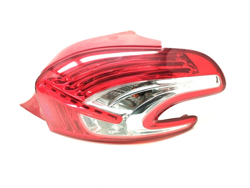 Recambio de piloto trasero derecho para peugeot 208 1.2 12v vti referencia OEM IAM 967262838003  