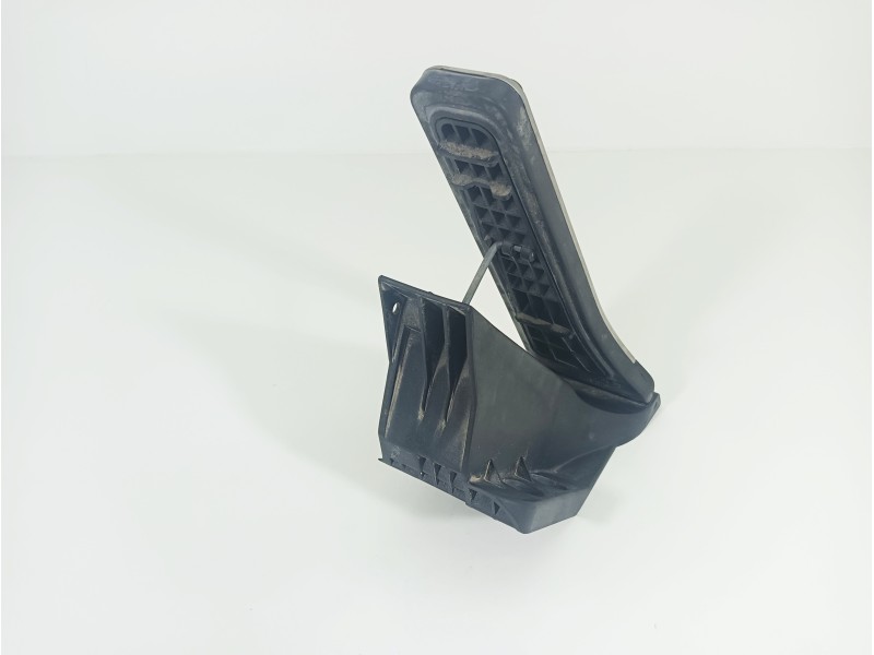 Recambio de potenciometro pedal para mercedes-benz clase clk (w207) coupe 350 cgi blueefficiency referencia OEM IAM A2043000204 