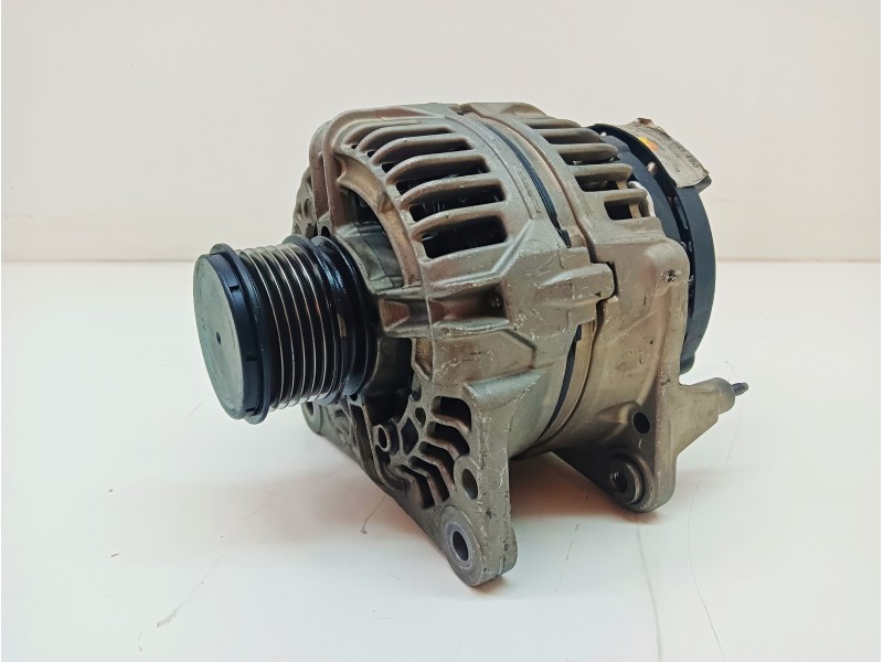 Recambio de alternador para seat ibiza (6l1) 1.9 tdi referencia OEM IAM 0986041490  