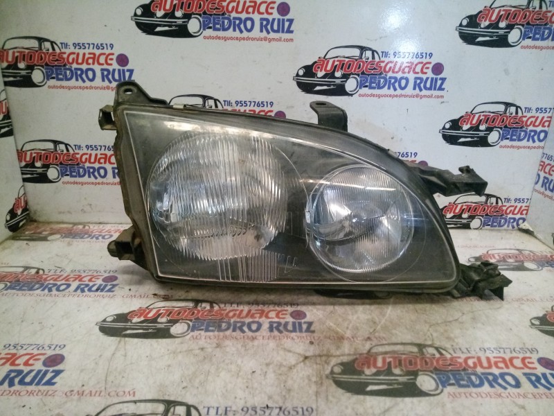 Recambio de faro derecho para toyota avensis berlina (t 22) referencia OEM IAM    Recambio de faro derecho para toyota avensis berlina (t 22) referencia OEM IAM