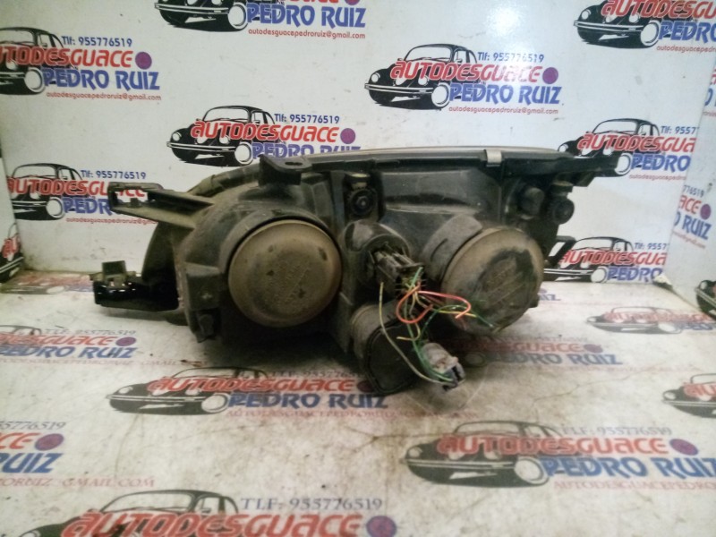 Recambio de faro derecho para toyota avensis berlina (t 22) referencia OEM IAM    Recambio de faro derecho para toyota avensis berlina (t 22) referencia OEM IAM