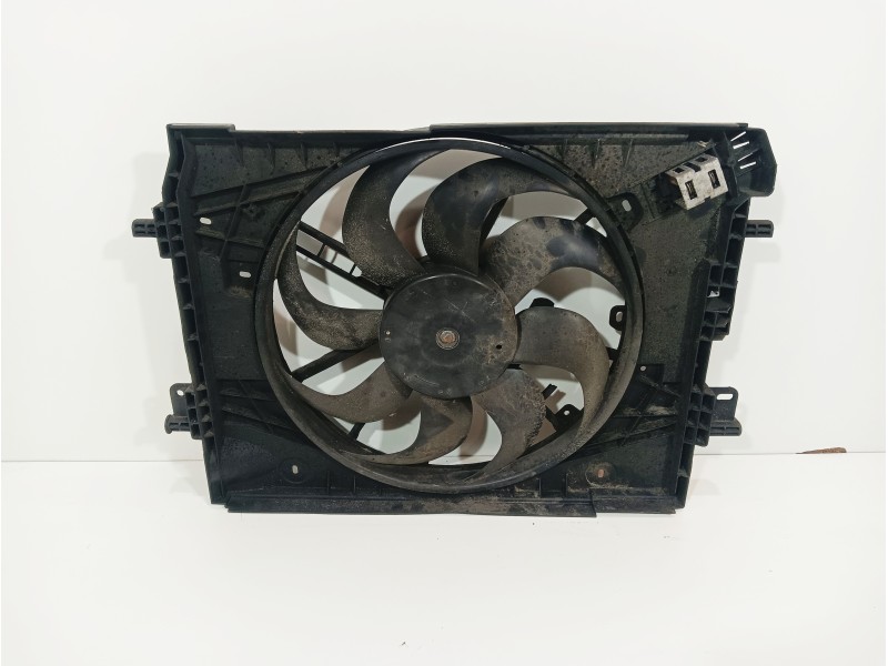 Recambio de electroventilador radiador aire acondicionado para renault clio iv authentique referencia OEM IAM 214818009R  