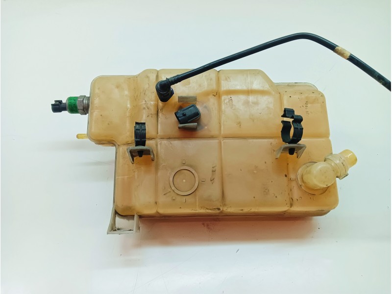 Recambio de deposito expansion para iveco daily furgón 2.3 diesel cat referencia OEM IAM   