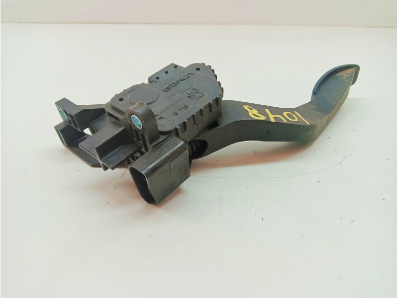 Recambio de potenciometro pedal para iveco daily furgón 2.3 diesel cat referencia OEM IAM 5801333490  
