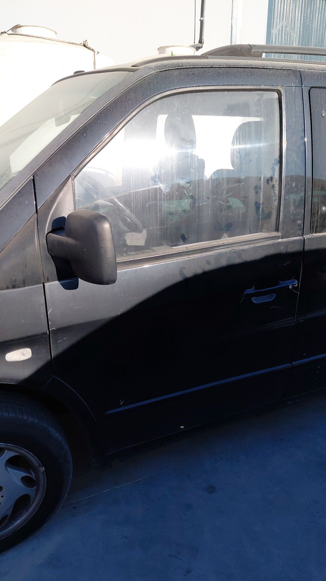 Mercedes-Benz Vito (638.0) Van 2.2 CDI 112 16V (OM611.980) PORTIER LINKS VOOR  0